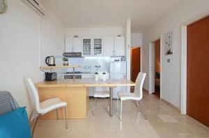 Apartments by the sea Prizba, Korcula - 10063