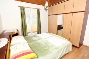 Apartments with parking space Orebic, Peljesac - 10102