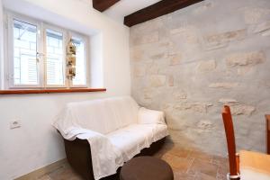 Holiday house with a parking space Zrnovo, Korcula - 10030