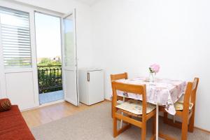 Apartments with parking space Trpanj, Peljesac - 10131