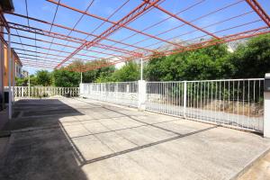 Apartments with a parking space Orebic Peljesac 10070