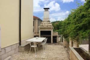 Apartments and rooms with parking space Orebic, Peljesac - 10085