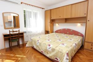 Apartments with a parking space Trpanj, Peljesac - 10111