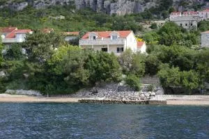 Apartments by the sea Viganj, Peljesac - 10116 - Nakovanj