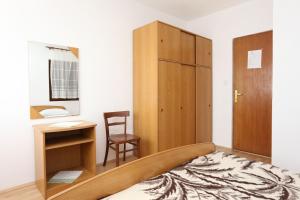 Apartments with parking space Trpanj, Peljesac - 10148