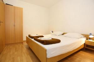 Apartments by the sea Zuljana, Peljesac - 10207