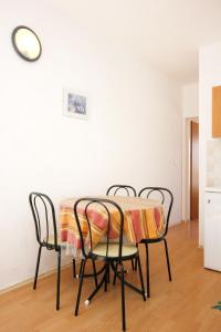 Apartments with parking space Trpanj, Peljesac - 10180