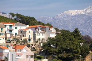 Holiday house with a parking space Medici, Omis - 9505 