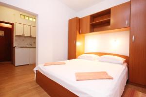 Apartments with parking space Orebic, Peljesac - 10256