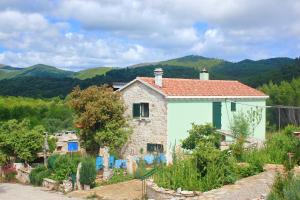 Family friendly house with a swimming pool Zavalatica, Korcula - 9476