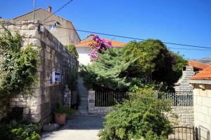 Apartments by the sea Korcula - 9321