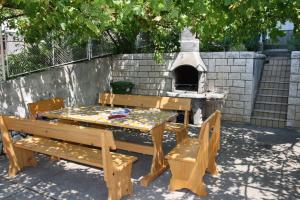 Apartments by the sea Dramalj, Crikvenica - 9672 