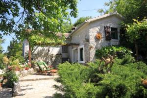 Apartments for families with children Sveta Jelena, Opatija - 9676 