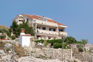 Apartments by the sea Zubovici, Pag - 9678 