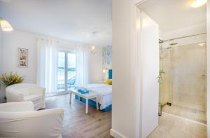 Seaside luxury villa with a swimming pool Zatoglav, Rogoznica - 11685