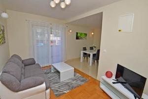 Apartments with a parking space Dubrovnik - 11674