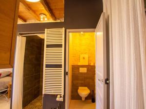 Maisons de vacances Gite Saint-Pierre-de-Chignac, 6 pieces, 11 personnes - FR-1-616-221 : photos des chambres