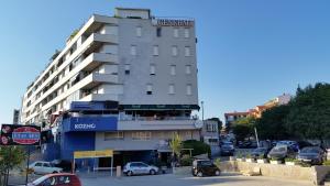 Apartments with WiFi Split - 11784