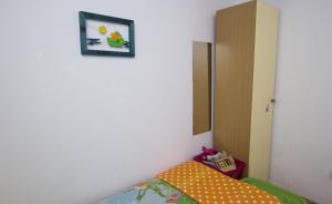 Apartments by the sea Brela, Makarska - 11821