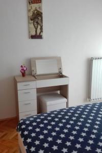 Apartments with WiFi Novi Vinodolski - 11839