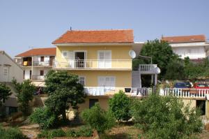 Apartments by the sea Grebastica, Sibenik - 9686