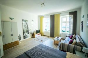 Apartments with WiFi Zagreb - 12046