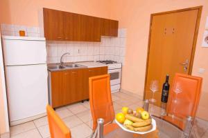 Apartments by the sea Zuljana Peljesac 12058