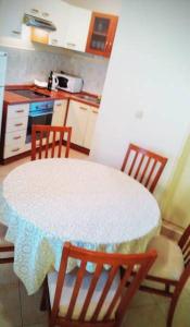 Seaside holiday house Vinisce, Trogir - 12066