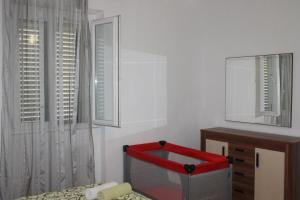 Seaside holiday house Preko, Ugljan - 12078