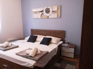 Apartments with a parking space Razanj, Rogoznica - 12133