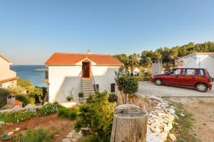 Apartments by the sea Basina, Hvar - 11817