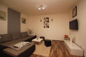 Apartments for families with children Sisan, Medulin - 12199