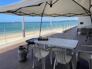 Hotel & Restaurant On the Beach Lue