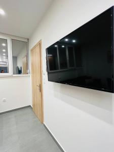 Cozy Corner Dialog Number 2 VIPGreece