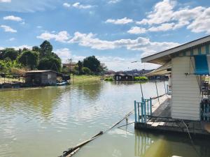 อยู่แพ PaeStay อุทัยธานี