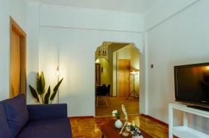 Adorable 2 bedroom apartment close to Ancient Athens city center