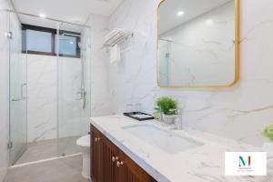 Căn hộ 2 phòng ngủ có ban công (2 Bedroom Apartment, Balcony)