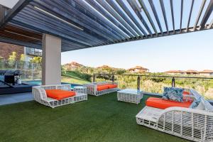 10-11 Ocean’s Edge, Zimbali – 8 Bedroom