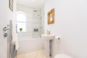 Westview Cottage bikeschefhot tub