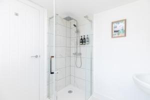 Westview Cottage bikeschefhot tub