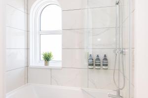 Westview Cottage bikeschefhot tub