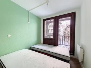 Appartements Appartement Val-d'Isere, 2 pieces, 4 personnes - FR-1-518-119 : photos des chambres
