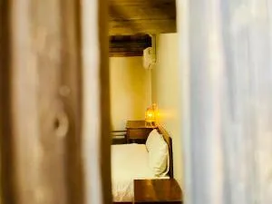 Six Hotel - Chung-lan