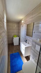 Apartmani Mlinar - studio apartment