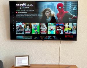 Sunny 2-bedroom apartment in Parque Santiago II