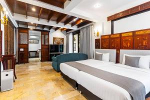 Sclass Villa & Swimming pool , 10 min from airport