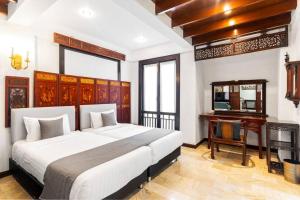 Sclass Villa & Swimming pool , 10 min from airport