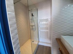 Studio cabine 4 couchages, Saint-Jean-de-Monts, balcon, parking, à 2 pas de locéan - FR-1-224C-194