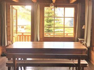 Chalets Chalet Albiez-Montrond, 6 pieces, 12 personnes - FR-1-618-15 : photos des chambres