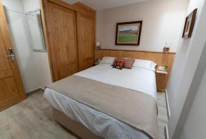 Casa Rural Volcán El Morrón. Villamayor de Cva.